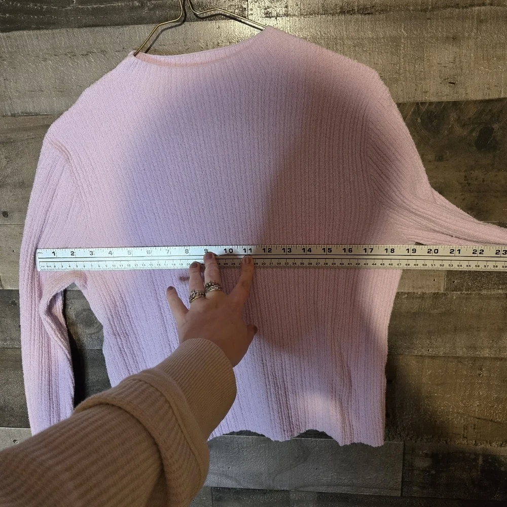 Old Navy Lavender Ribbed Crew Neck Sweater